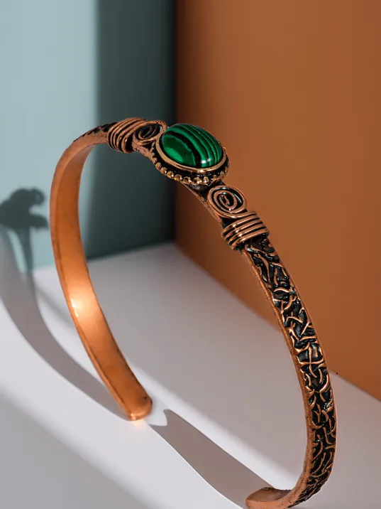 Kadın Bakır Bileklik - Yeşil Malakit Taşlı Otantik Model Yanı Desenli Bakır Bilezik