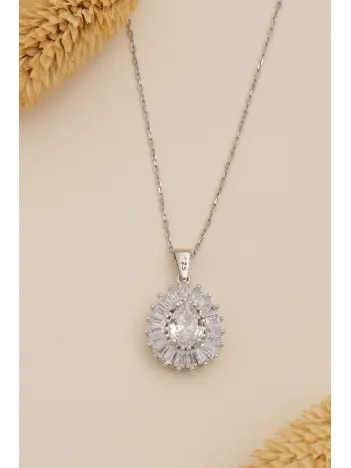 Kadın Gümüş Kolye - Damla Model Zirkon Taşlı Baget Süslemeli Rodyumlu Kadın Kolye