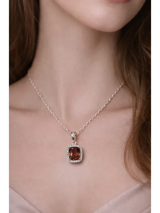 Kadın Gümüş Kolye - Kare Model Zultanit Taşlı Kadın Gümüş Kolye