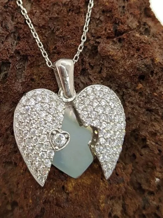 Zirkon Taşlı Gizli İsimli Kalp Model Bayan Gümüş Kolye Zirkon Taşlı Gizli İsimli Kalp Model Bayan Gümüş Kolye