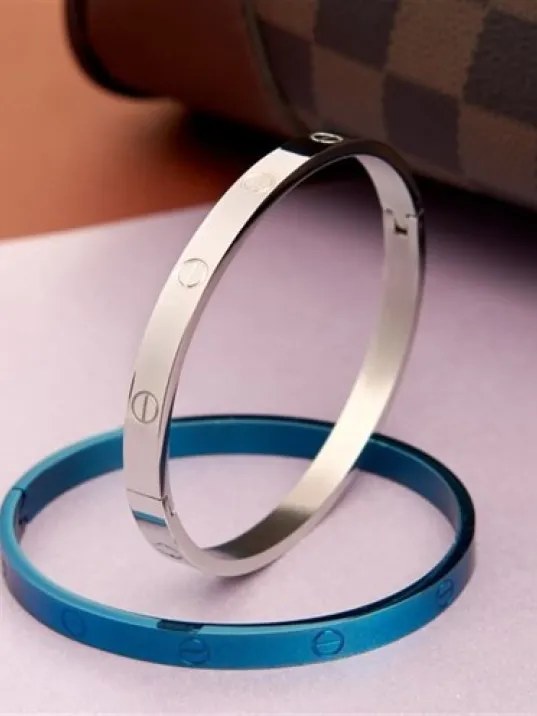 OttoMan Vidalı Tasarım Kelepçe Erkek Çelik Bileklik OttoMan Vidalı Tasarım Kelepçe Erkek Çelik Bileklik