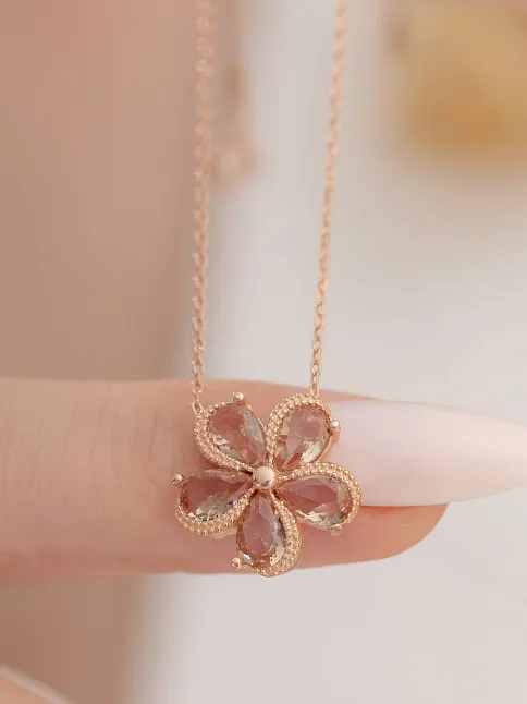Zultanit Taşlı Rose Manolya Çiçeği Model 5 Kadın Gümüş Kolye GKLMNLYCCK5-ROS