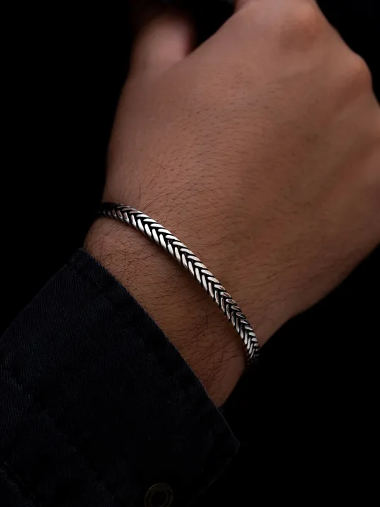 Erkek Gümüş Bileklik - Tilki Kuyruğu Model 2 Gümüş Kelepçe Bileklik Erkek Gümüş Bileklik - Tilki Kuyruğu Model 2 Gümüş Kelepçe Bileklik