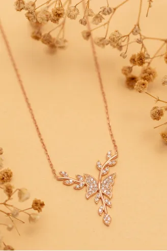 Kadın Gümüş Kolye - Rose Altın Kaplama Zirkon Taşlı Kelebek Motifli Gümüş Kolye