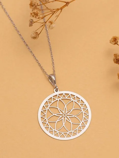 Lotus Çiçeği Motifli Gümüş Kolye