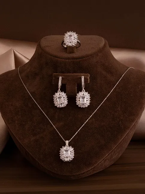 Kadın Gümüş Set - Kare Baget Taşlı Baget Süslemeli Rodyumlu Kadın Set