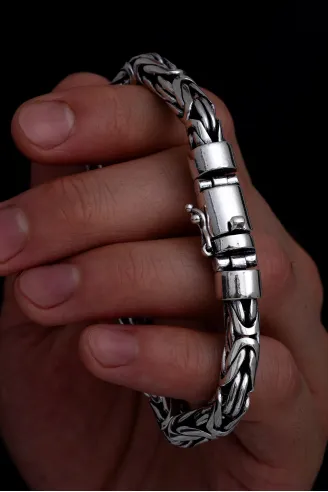 Erkek Gümüş Bileklik - 7.5 mm Özel Kilit Tasarımlı Yuvarlak Kesim Kral Model Gümüş Bileklik