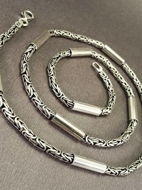 3,5mm Kral Gümüş Erkek Kolye Zincir Silindir Şarnelli Parçalı Model 3,5mm Kral Gümüş Erkek Kolye Zincir Silindir Şarnelli Parçalı Model