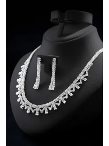 Kadın Bijuteri Kolye Küpe Set - Serena Model Zirkon Taşlı ve Baget Zarif Su Yolu Set