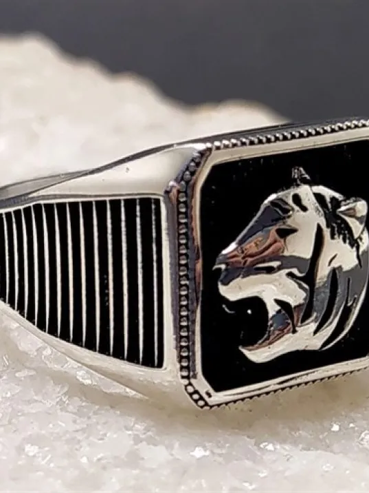 Kaplan Figürlü Erkek Gümüş Yüzük