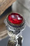 Kırmızı Zirkon Taşlı Ay Yıldız Desenli Yanı Lale Motif Erkek 925 Ayar Gümüş Yüzük GYZENDZIRAY-KRM