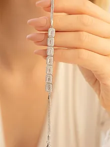 Kadın Gümüş Bileklik - 7 Baget Taşlı Gümüş Bileklik