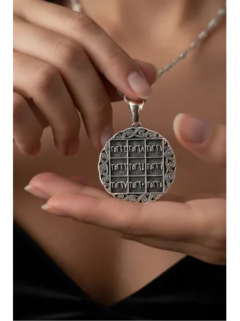 İsmi Azam Ve Yedi Ayetler Vefki Çift Taraflı Kadın Gümüş Kolye İsmi Azam Ve Yedi Ayetler Vefki Çift Taraflı Kadın Gümüş Kolye