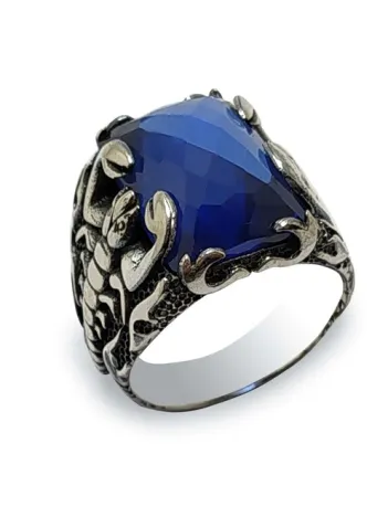 Mavi Zirkon Taşlı Akrep Figürlü Gümüş Erkek Yüzük Mavi Zirkon Taşlı Akrep Figürlü Gümüş Erkek Yüzük