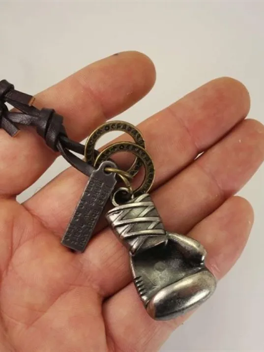 Büyük Boy Boks Eldiveni Erkek Deri Kolye Hakiki Deri