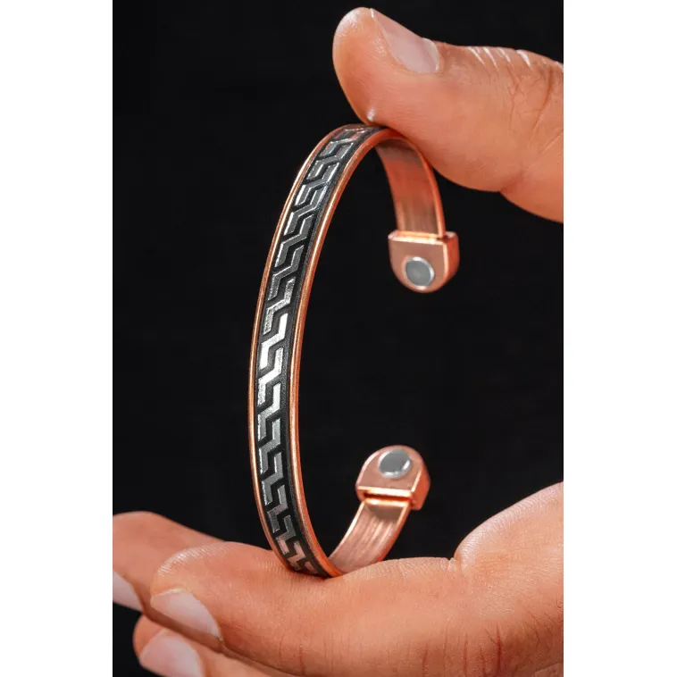 Erkek Kadın Bakır Bileklik - Siyah Hakiki Deri Omega Desenli Mıknatıslı Metal Kutu Kuvars Erkek Kadın Bakır Bileklik - Siyah Hakiki Deri Omega Desenli Mıknatıslı Metal Kutu Kuvars