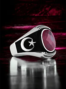 Ay Yıldız Temalı Faset Kesim Zirkon Taşlı Gümüş Yüzük