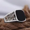 Siyah Oniks Taşlı Sarmaşık Desen İşlemeli Özel Seri Erkek Gümüş Yüzük Siyah Oniks Taşlı Sarmaşık Desen İşlemeli Özel Seri Erkek Gümüş Yüzük