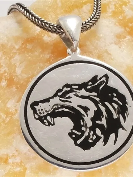 Bozkurt Figürlü Erkek Gümüş Kolye Zincir Bozkurt Figürlü Erkek Gümüş Kolye Zincir