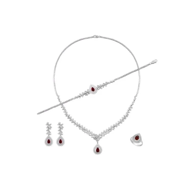 Çise Bayan Yakut Taşlı Gümüş Su Yolu Set - Kolye, Bileklik, Küpe, Yüzük Çise Bayan Yakut Taşlı Gümüş Su Yolu Set - Kolye, Bileklik, Küpe, Yüzük