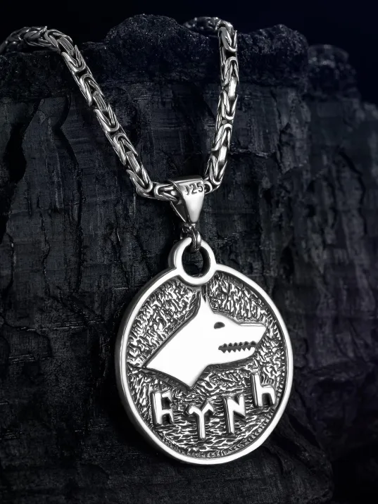 Erkek Gümüş Kolye - Göktürkçe Türk Yazılı Bozkurt İşlemeli Kral Zincirli Erkek Kolye Erkek Gümüş Kolye - Göktürkçe Türk Yazılı Bozkurt İşlemeli Kral Zincirli Erkek Kolye