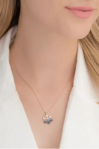 Mix Taşlı Kar Tanesi Model Kadın Gümüş Kolye GKLKRTNSMD1-ROS