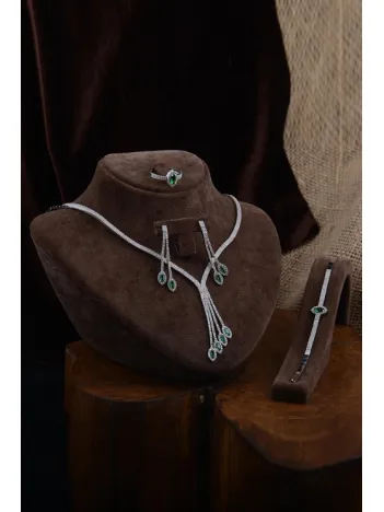 Aura Bayan Zümrüt Taşlı Gümüş Su Yolu Set - Kolye, Bileklik, Küpe, Yüzük