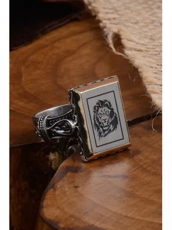 Aslan Başı Model Yanı İşlemeli Erkek Gümüş Yüzük