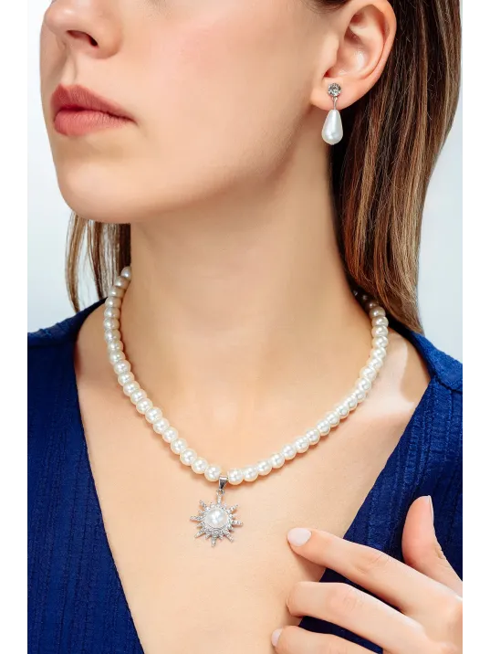 Kadın İnci Kolye Küpe Set - Solara Model Çiçek Motifli Kadın İnci Set Kadın İnci Kolye Küpe Set - Solara Model Çiçek Motifli Kadın İnci Set