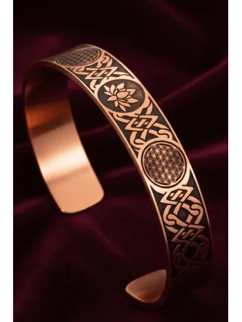 Kadın Bakır Bileklik - Lotus ve Yaşam Çiçeği İşlemeli Kadın Bakır Bilezik Metal Kutu ve Kuvars Taşı