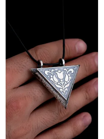 Orta Boy Lale Modeli Gümüş Muska Cevşen Haznesi