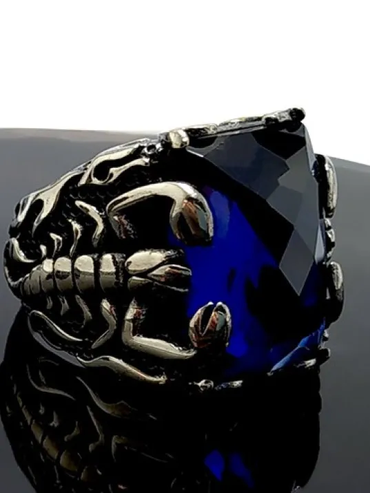 Mavi Zirkon Taşlı Akrep Figürlü Gümüş Erkek Yüzük