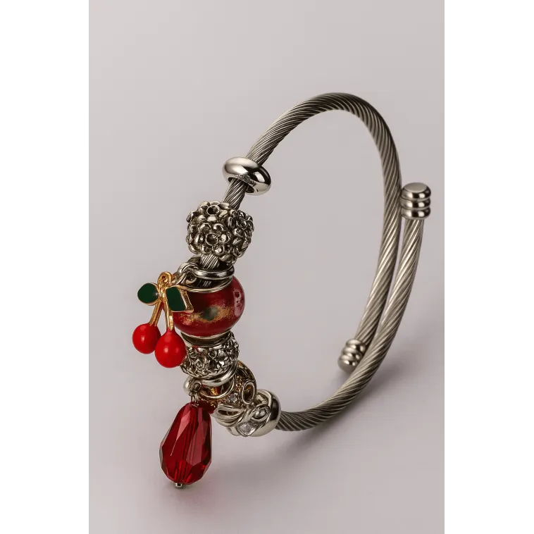 Kadın Çelik Bileklik - Charm Model Bileklik - Charm Model Kadın Bileklik Kadın Çelik Bileklik - Charm Model Bileklik - Charm Model Kadın Bileklik