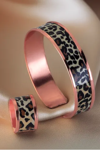Kadın Bakır Bileklik Yüzük Set - Leopar Model Özel Baskı Metal Kutu Ve Kuvars Taşı
