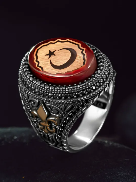 Erkek Gümüş Yüzük - Kırmızı Kehribar Taşlı Ay Yıldız İşlemeli Erkek Yüzük