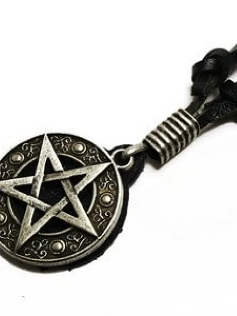 Pentagram Yıldız Erkek Deri Kolye