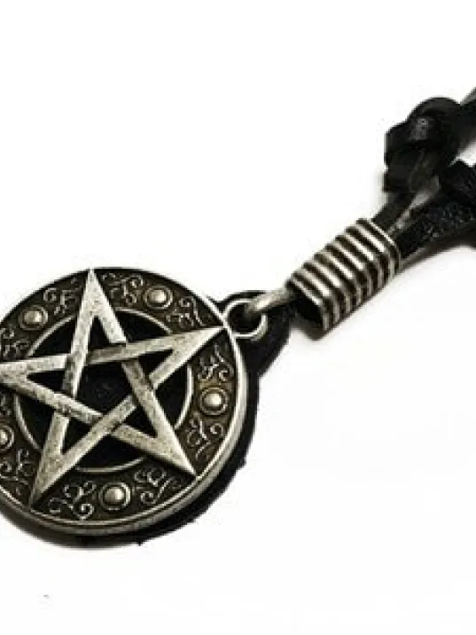 Pentagram Yıldız Erkek Deri Kolye Pentagram Yıldız Erkek Deri Kolye