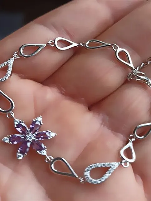 Damla Model Nergis Çiçeği Zirkon Taşlı Bayan Gümüş Bileklik