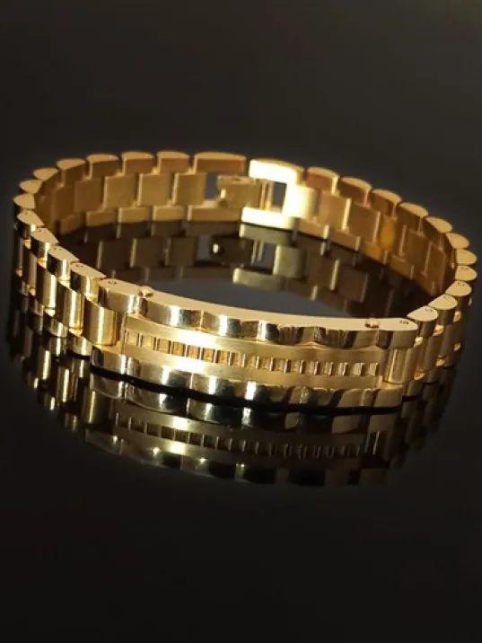 Sarı - Sarı Lüks Bukle Model Erkek Çelik Bileklik CBLLUKSTIRK-ALT Sarı - Sarı Lüks Bukle Model Erkek Çelik Bileklik CBLLUKSTIRK-ALT