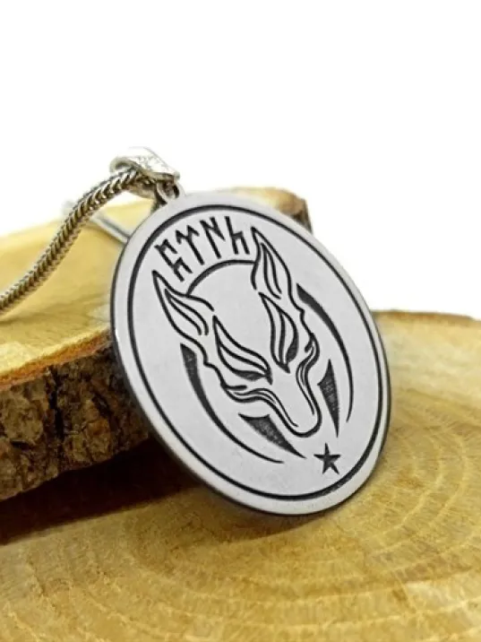 Börü Modeli Kurt Desen Türk Yazılı Erkek Gümüş Kolye Zincir Börü Modeli Kurt Desen Türk Yazılı Erkek Gümüş Kolye Zincir