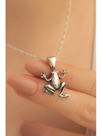 Kurbağa Figürlü Bayan Gümüş Kolye Kurbağa Figürlü Bayan Gümüş Kolye