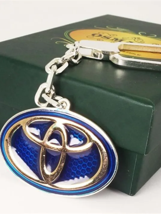 Gümüş Toyota Anahtarlık