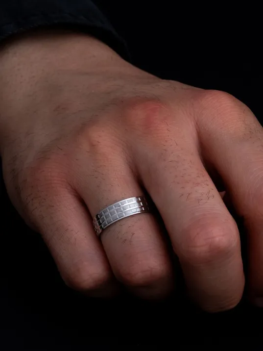 Erkek Gümüş Yüzük - 925 Ayar Üç Sıra Kare Model Gümüş Alyans Yüzük