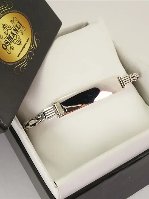 İsimli Erkek Gümüş Bileklik Künye 3.5mm Kare Kesim Kalın Model İsimli Erkek Gümüş Bileklik Künye 3.5mm Kare Kesim Kalın Model