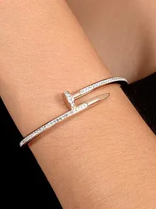 Kadın Çelik Bileklik - Rose Zirkon Taşı Işlemeli Çivi Model Çelik Bileklik