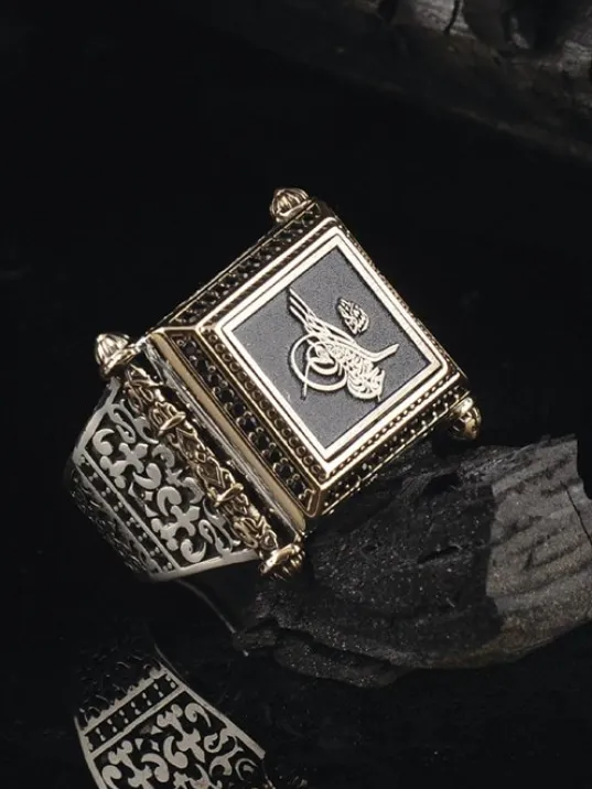 Osmanlı Tuğralı Yanı İşlemeli 925 Ayar Erkek Gümüş Yüzük GYZOSMNTGRA-GMS