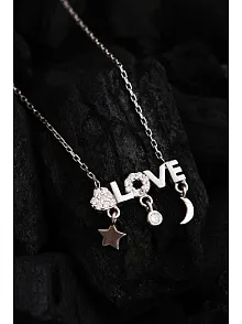 Kadın Gümüş Kolye - Sevgililer Günü - Hediye - Zirkon Taşlı Love Yazılı Kalp Motifli Kadın Kolye
