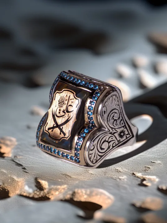 Erkek Zultanit Taşlı Zülfikar Kılıcı İşlemeli Mavi Zirkon Taş Detaylı Yanı Kitap Motifli Gümüş Yüzük