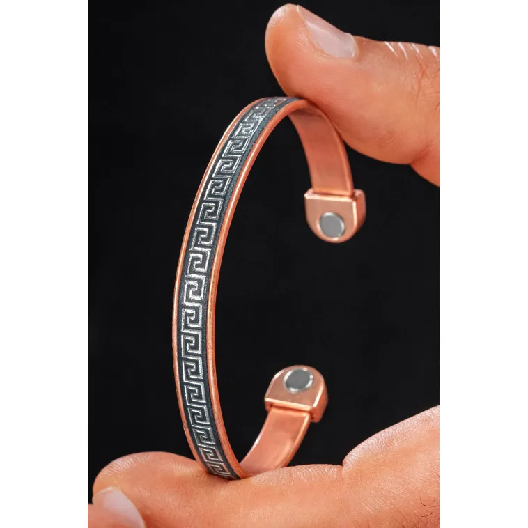 Erkek Kadın Bakır Bileklik - Üstü Siyah Hakiki Deri Grek İşlemeli Mıknatıslı Model Metal Kutu Kuvars Erkek Kadın Bakır Bileklik - Üstü Siyah Hakiki Deri Grek İşlemeli Mıknatıslı Model Metal Kutu Kuvars