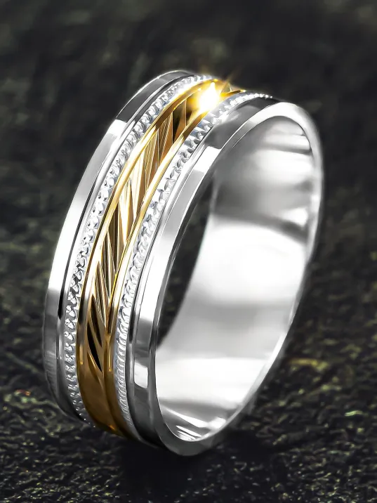 Erkek Gümüş Alyans - Altın Renk Geçişli İşlemeli Erkek Yüzük